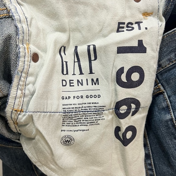 *NWT* Gap Bootcut Jeans - Picture 7 of 9